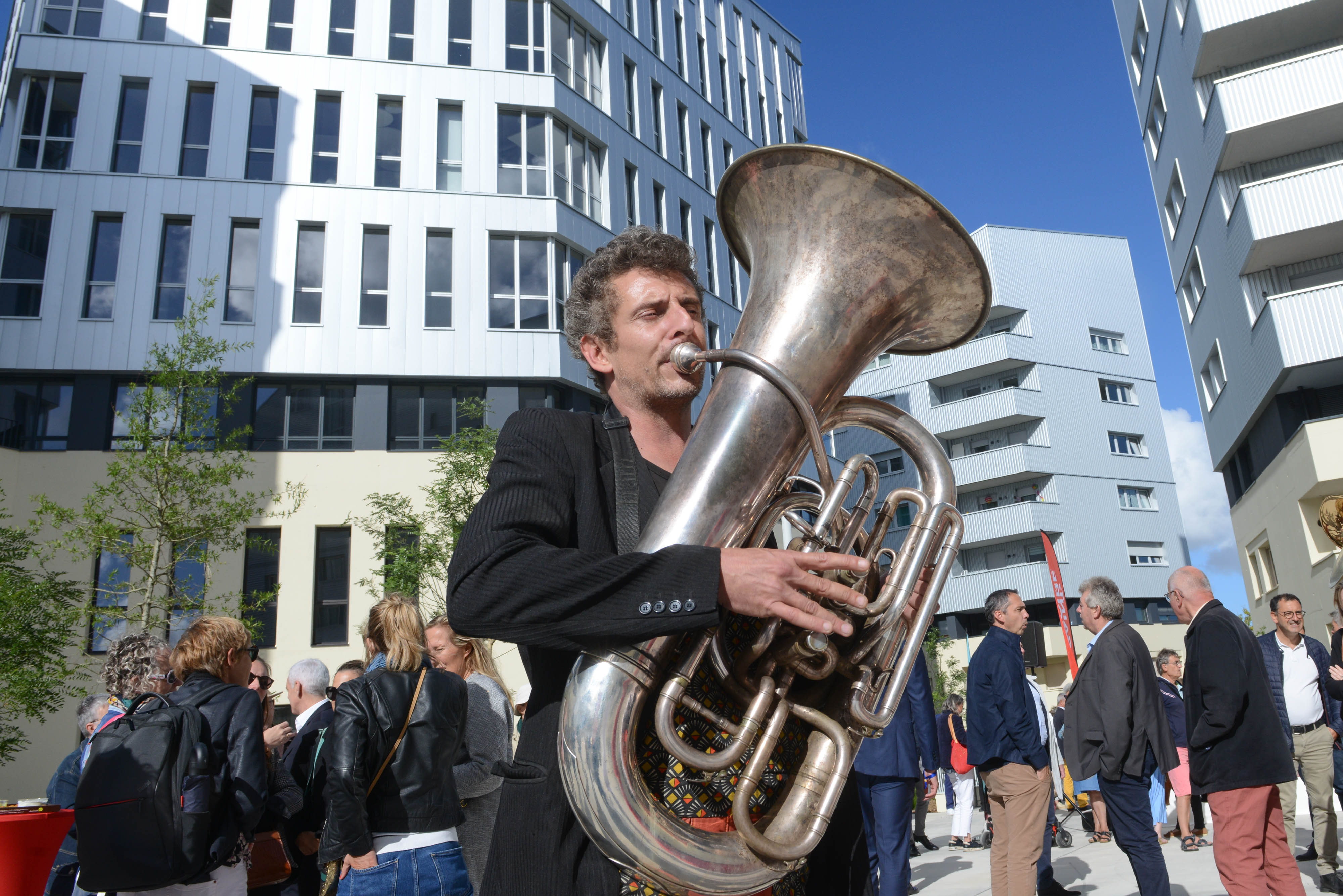 L'inauguration du quartier Willy Brandt s'est déroulée en musique avec la présence de la fanfare Gloups le mercredi 30 juin 2022 ©Bruno Bouvry - Ville de Saint-Nazaire